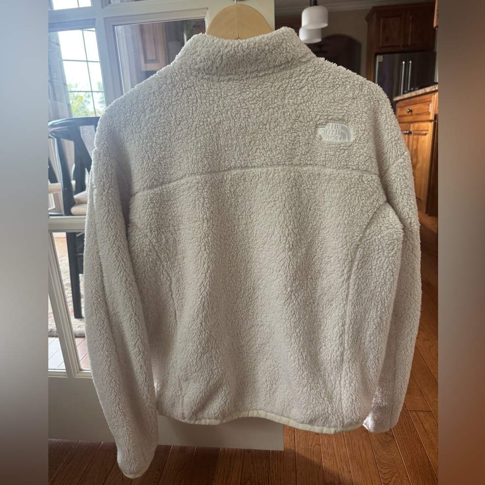 The North Face Cream Sherpa Jacket - Picture 4 of 4